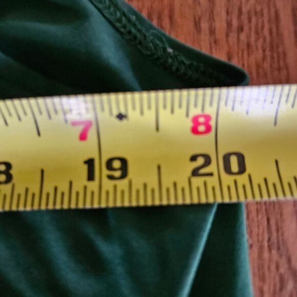 Nike Mens Large Green Sleeveless Top Athletic Fit Workout Ready - Picture 3 of 7